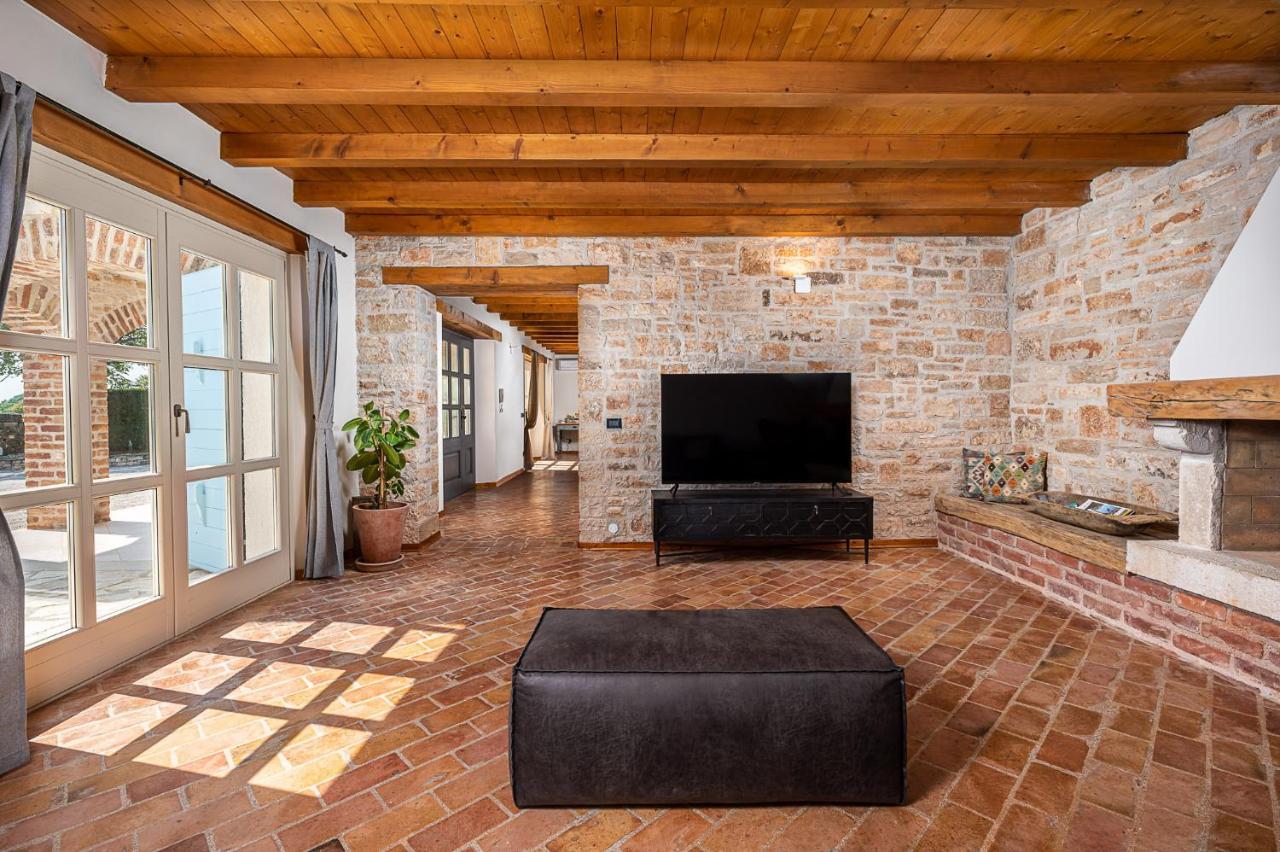 Villa Paolina With Hot Tub Višnjan المظهر الخارجي الصورة